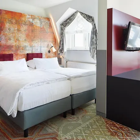 Western Arosa 4* Paderborn
